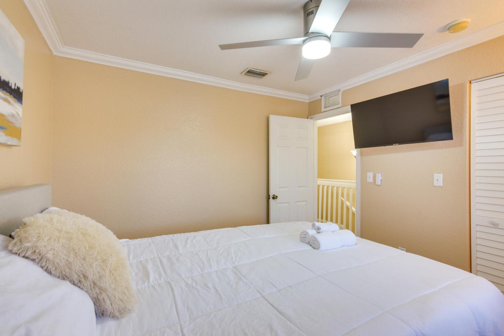 Opa-Locka Townhome, 15 Mi To Miami Beach! Екстер'єр фото