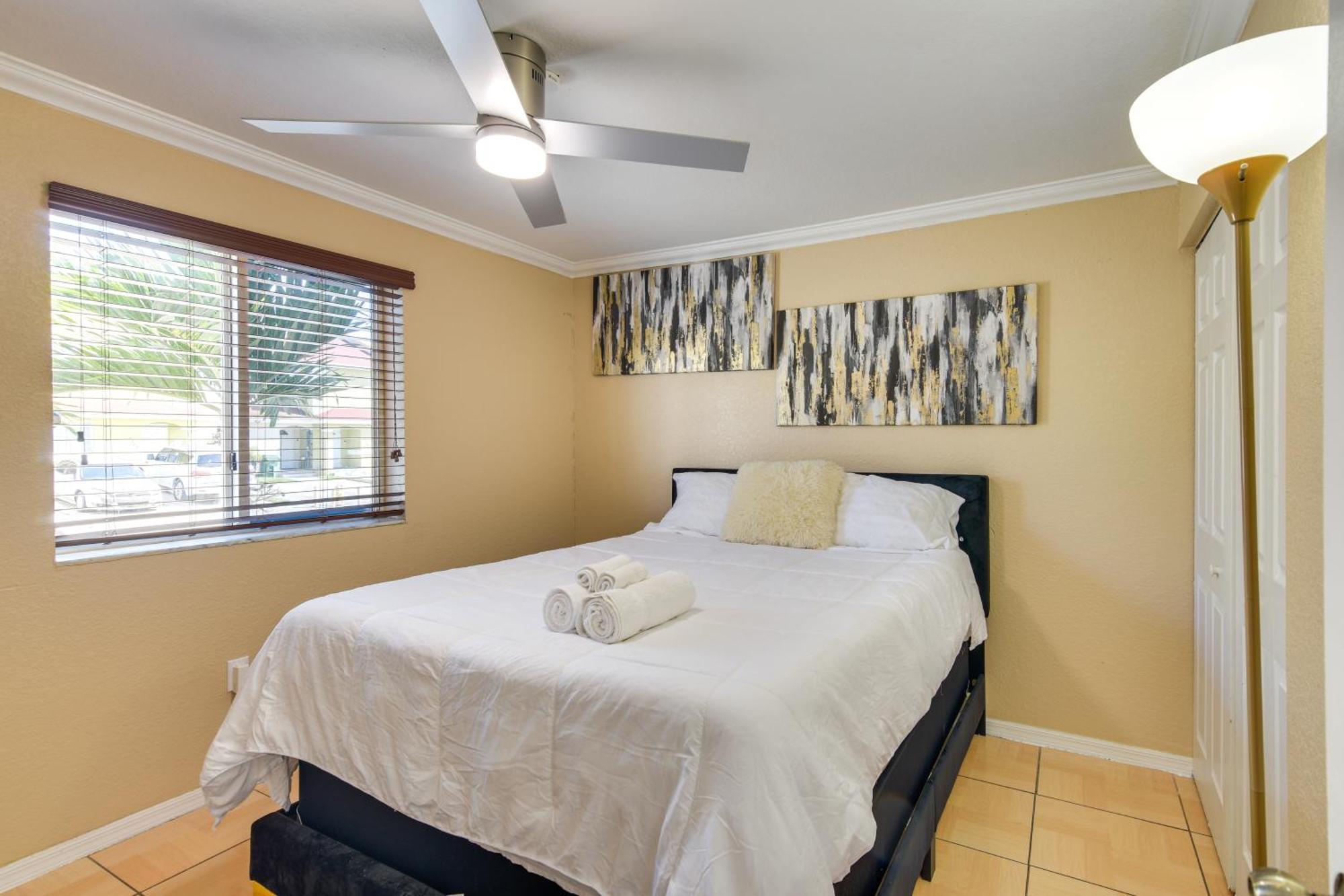 Opa-Locka Townhome, 15 Mi To Miami Beach! Екстер'єр фото
